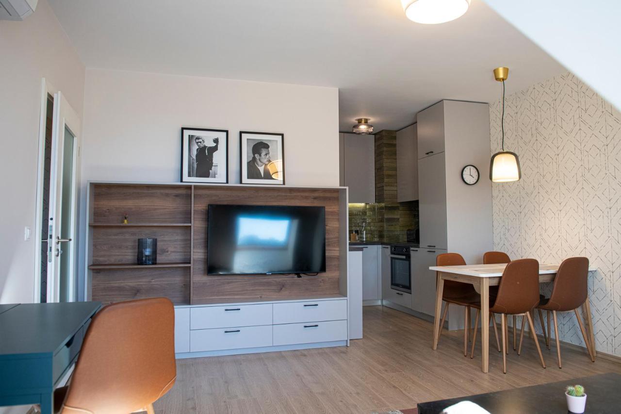 Miami A Lovely City Center 2 Bedrooms Apartment With Private Parking Sofia Exteriör bild